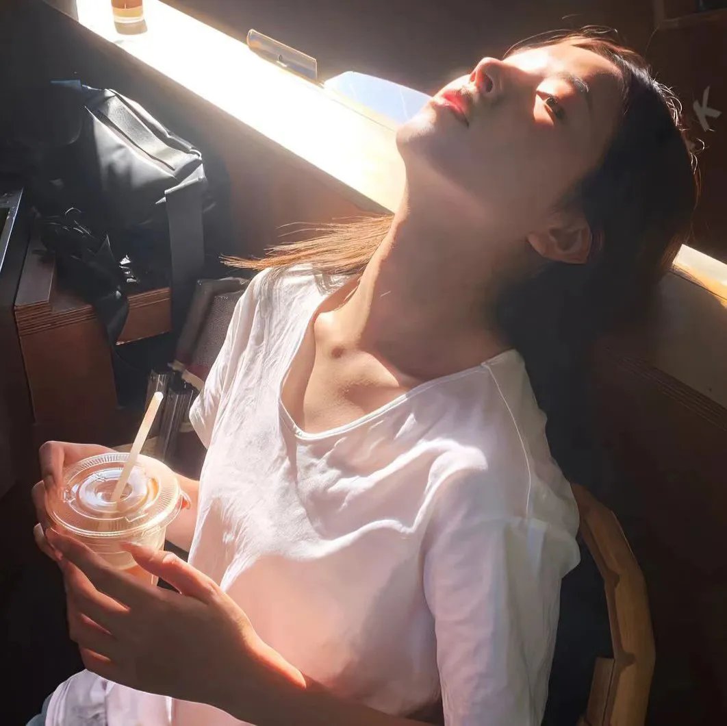 黑白游龙 封面